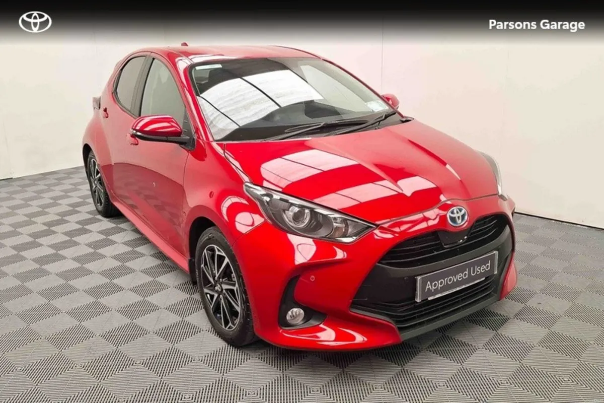 Toyota Yaris 1.5 - Image 1