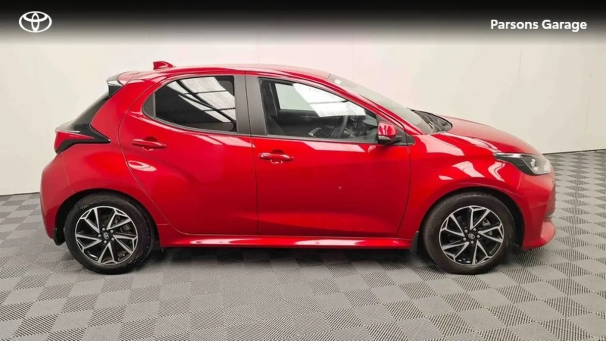 Toyota Yaris 1.5 - Image 3