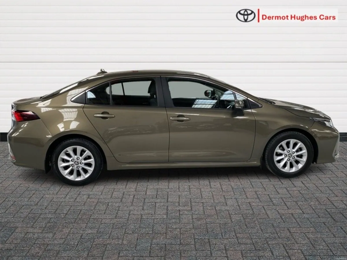 Toyota Corolla COROLLA HYBRID LUNA - Image 3