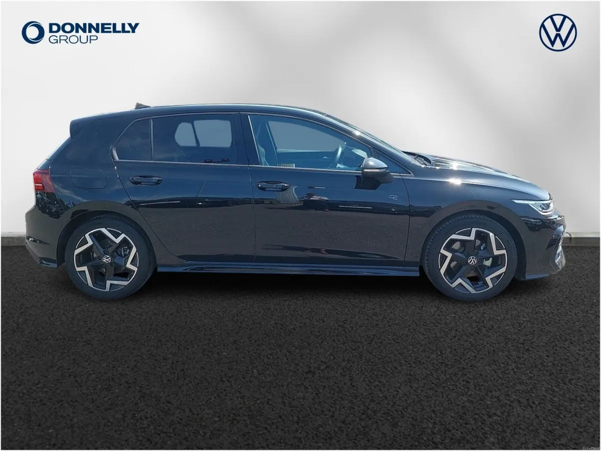 Volkswagen Golf Diesel Hatchback R-Line - Image 4