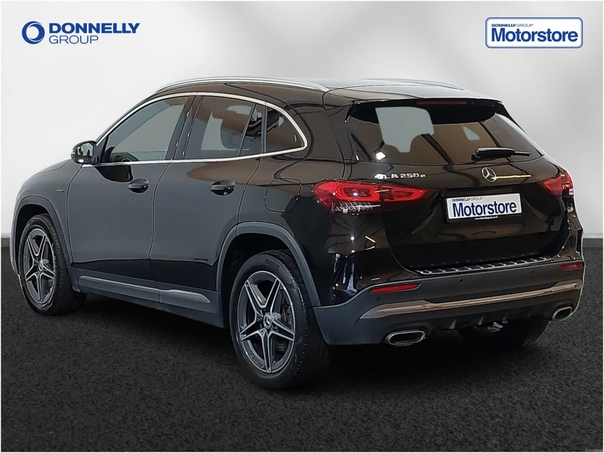Mercedes-Benz GLA Class Gla Hatchback Special Edit - Image 2