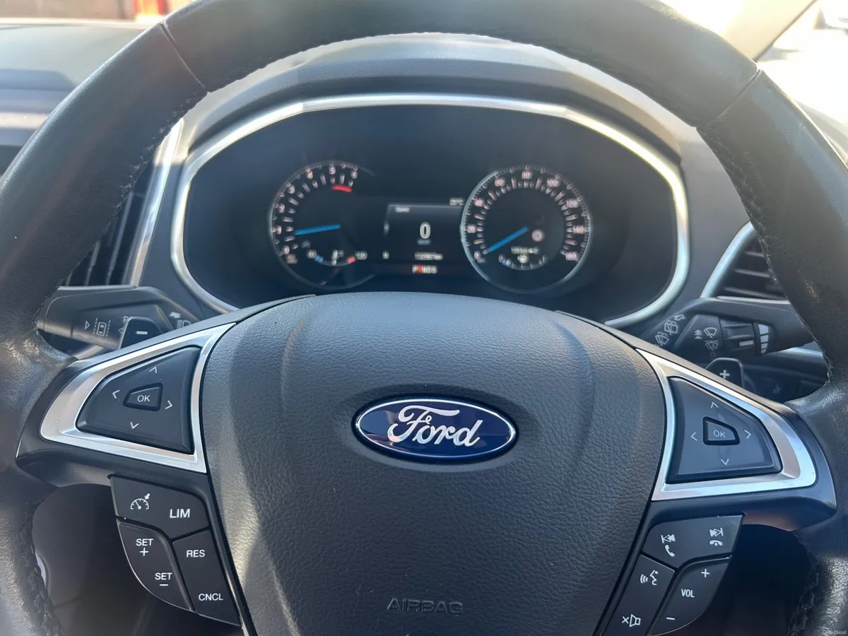 Ford Galaxy 2018 automatic 7 seater titanium x 210 - Image 4