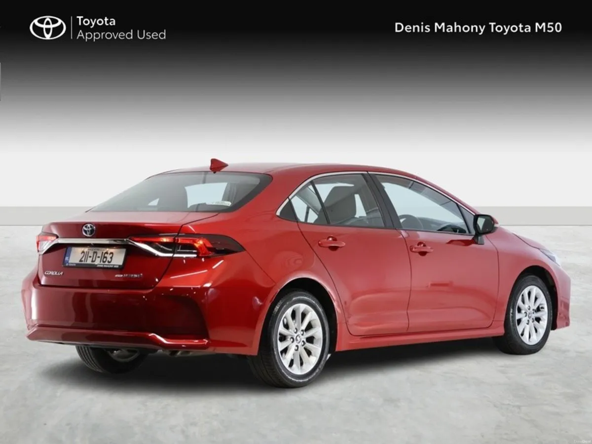 Toyota Corolla Luna Hybrid Saloon - Image 2