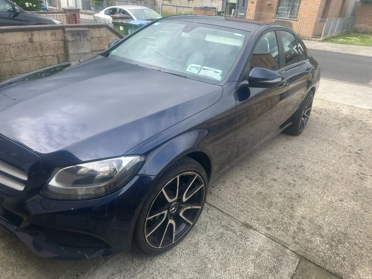 Mercedes c200 - Image 2