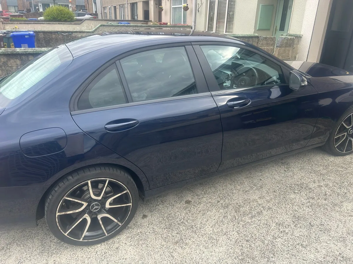 Mercedes c200 - Image 4
