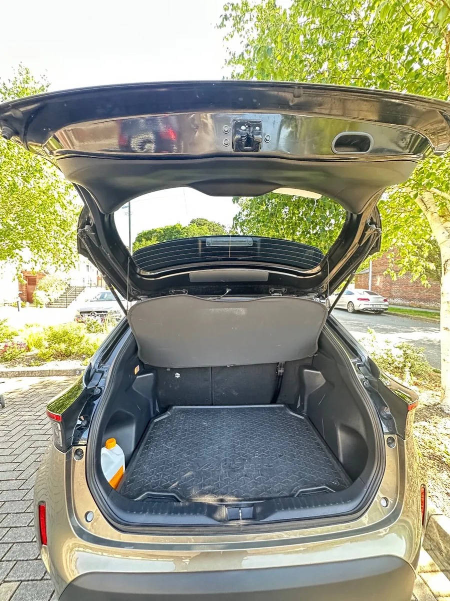 Toyota Yaris Cross 2023 - Image 2