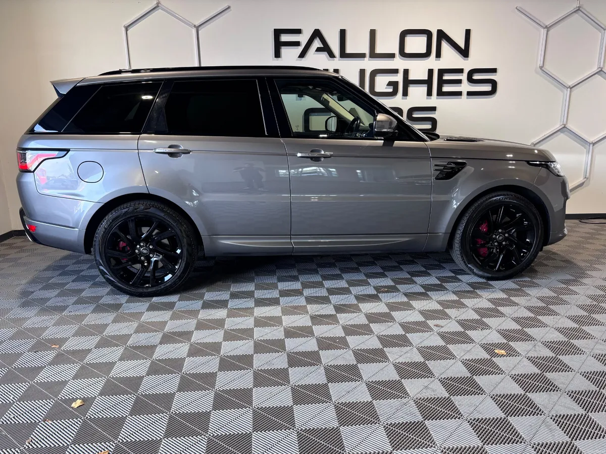 LAND ROVER RANGE ROVER SPORT P400E HSE DYANMIC - Image 4