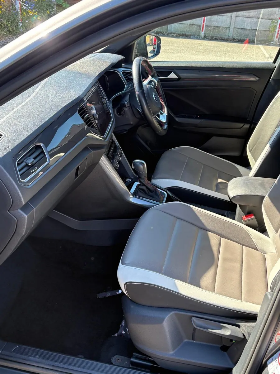 Volkswagen T-Roc 2022 Sport 1.5 TSI 150BHP Auto - Image 3