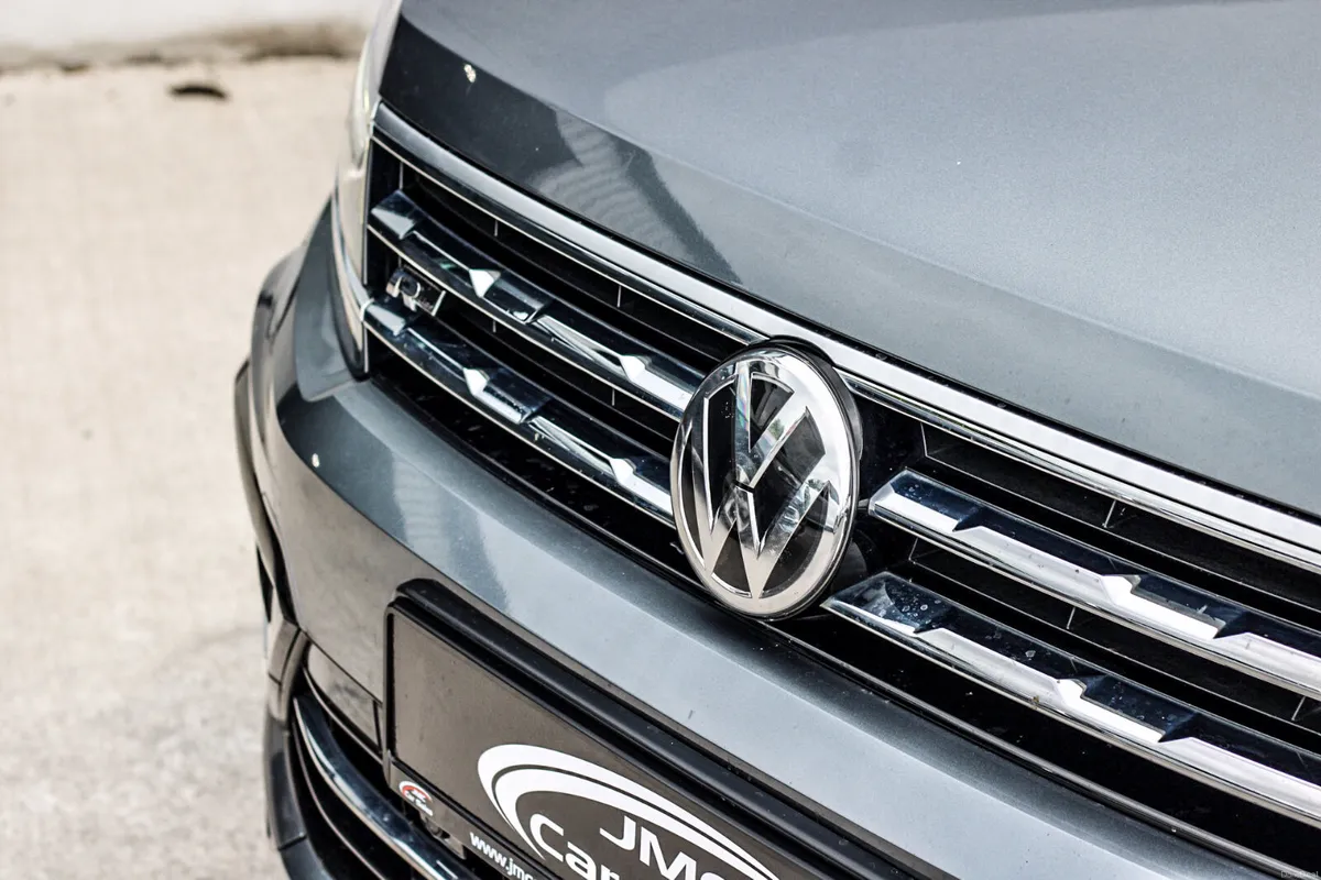 VOLKSWAGEN TIGUAN R LINE ALLSPACE AUTO - Image 3