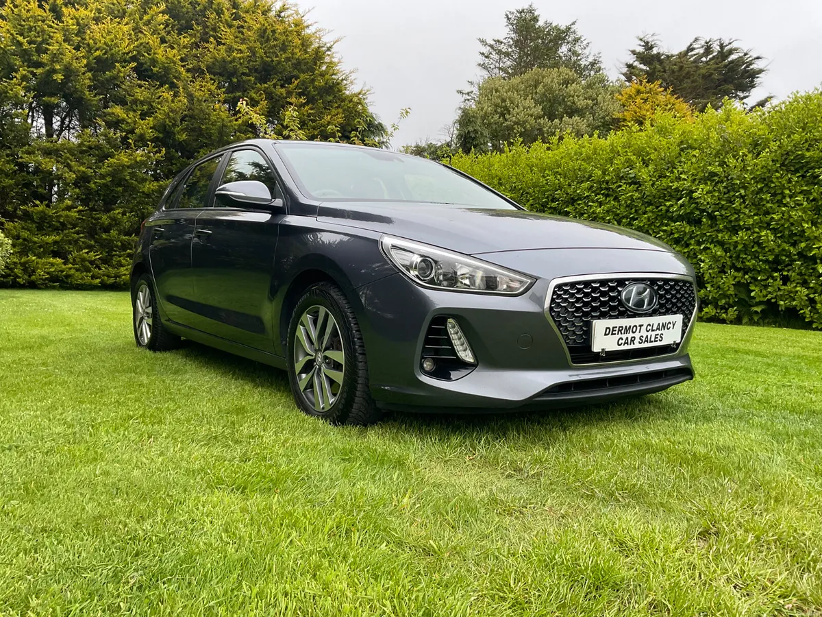 2017 Hyundai i30 1.6 SE NAV - Image 3