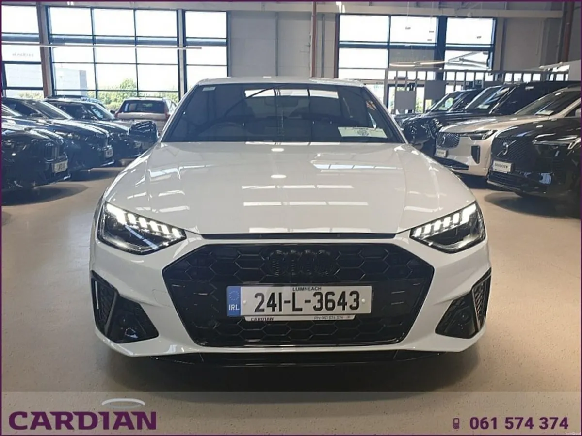 Audi A4 35 TDI 163HP S Tronic S line Black Edition - Image 3