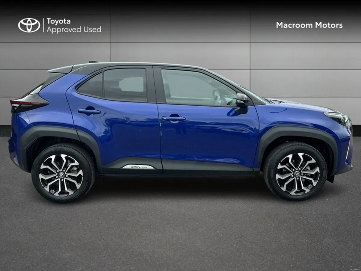 Toyota Yaris Cross USED CAR SALE!! CROSS LUNA SPOR - Image 3