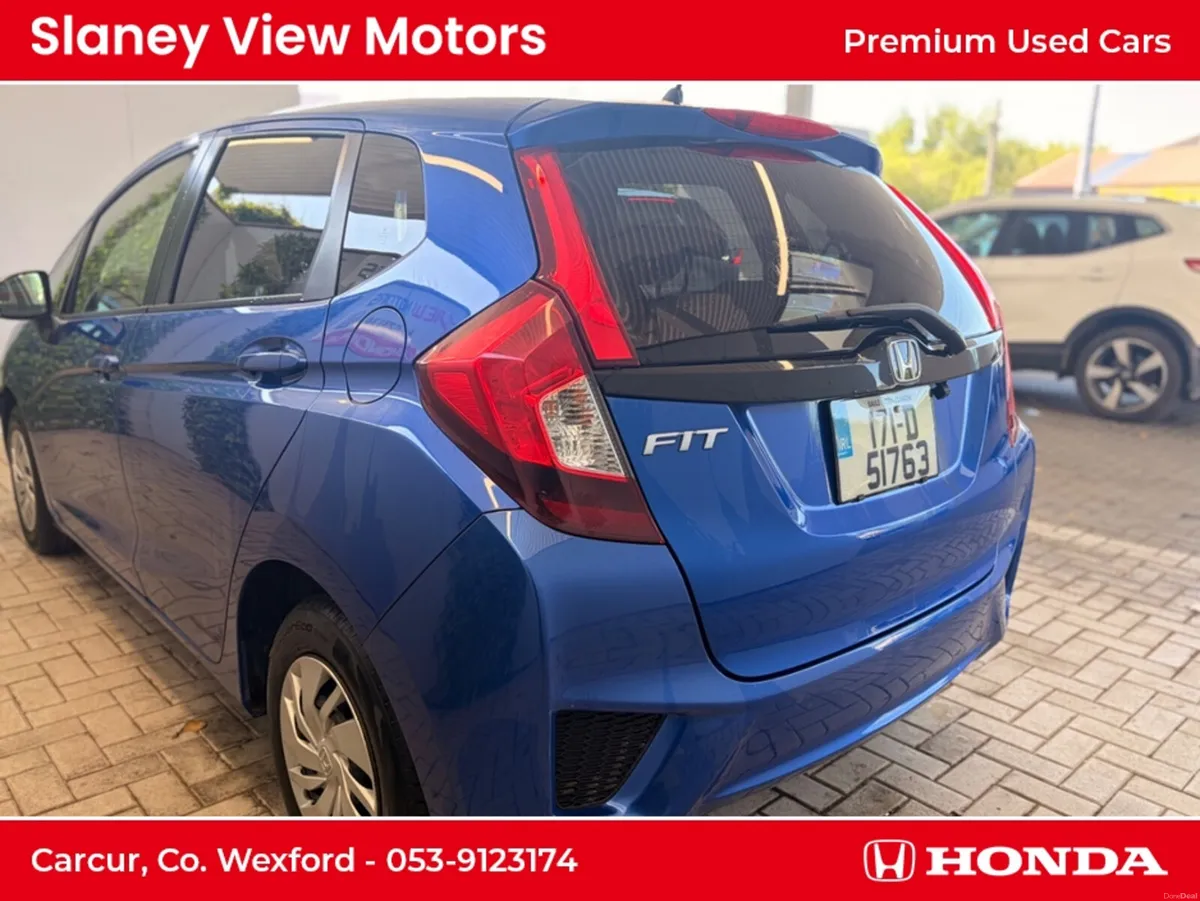 Honda Fit DBA-GK3 5DR AUTO - Image 4