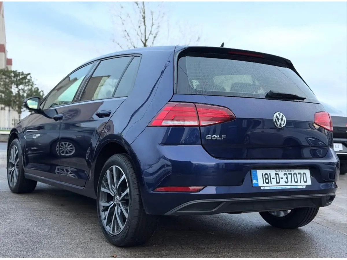 Volkswagen Golf TRENDLINE Stylish Alloys - Image 3