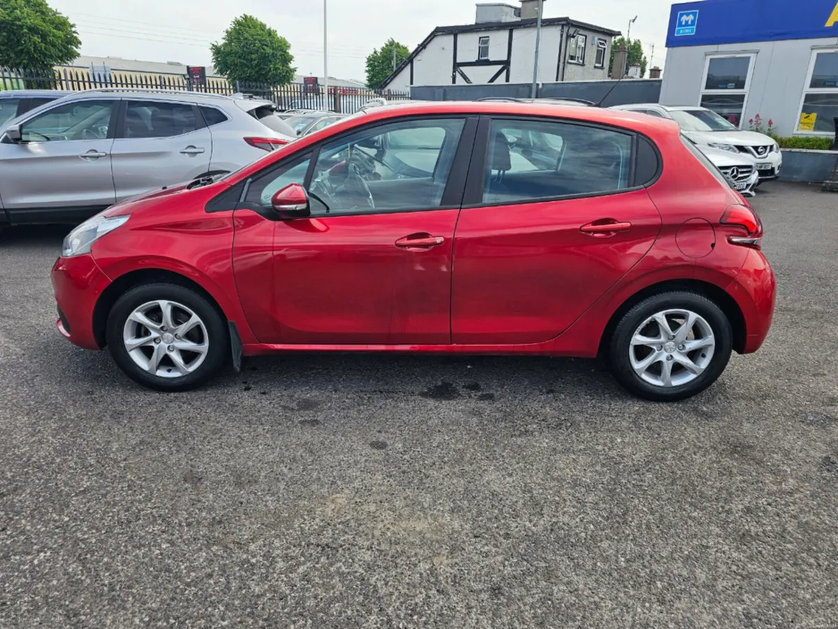 Peugeot 208 ACTIVE 1.2 68 6.2 4DR - Image 4