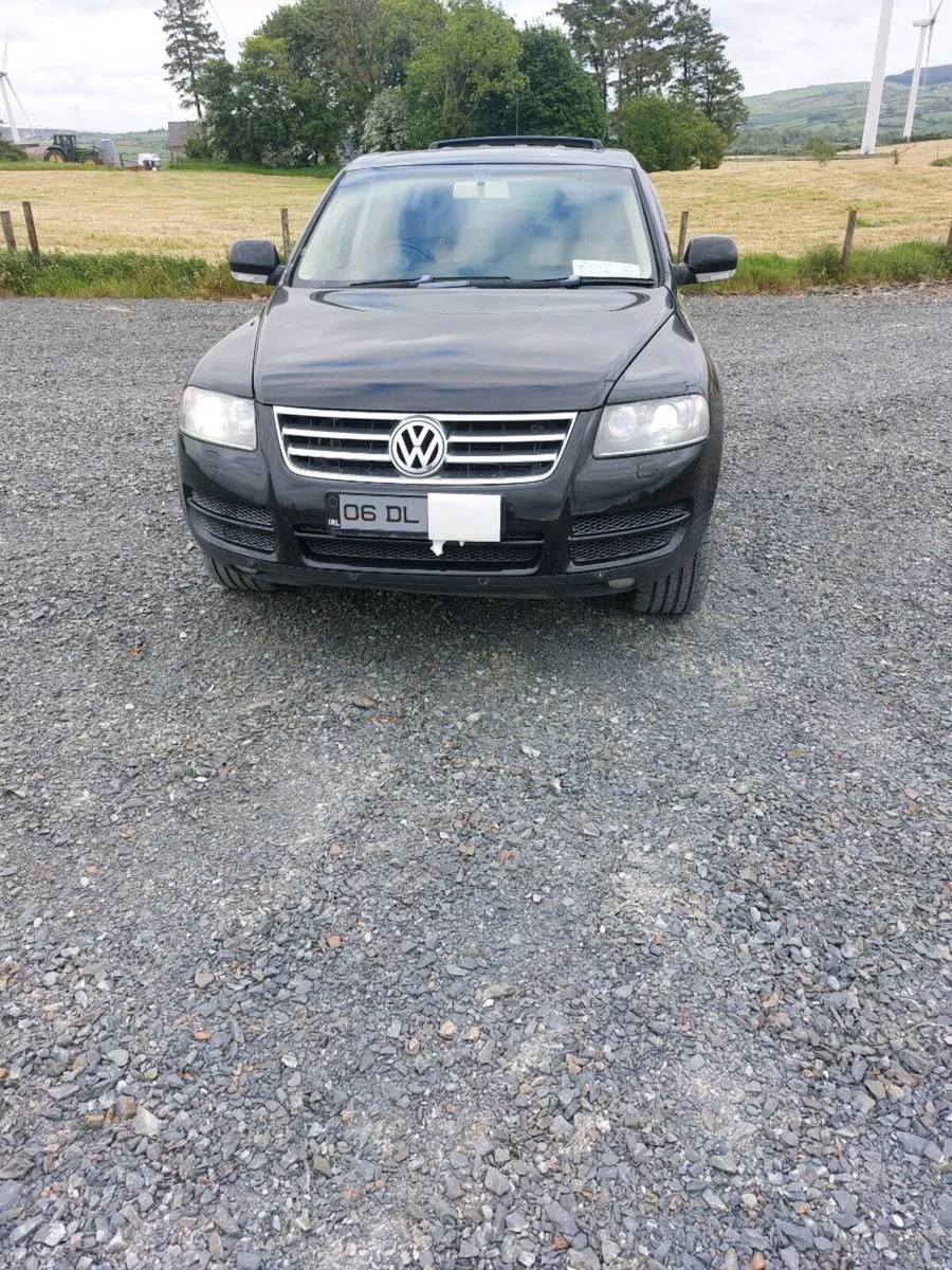 Volkswagen touareg crewcab - Image 1