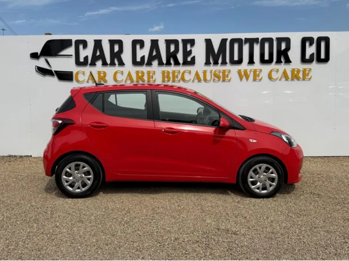 Hyundai i10 SE 67PS 5DR - Image 2