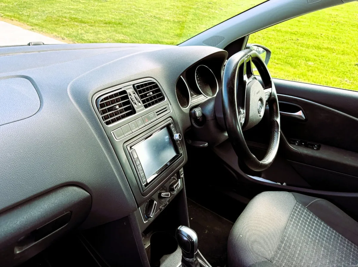 Volkswagen Polo 2016 1.2 TSI Automatic - Image 4