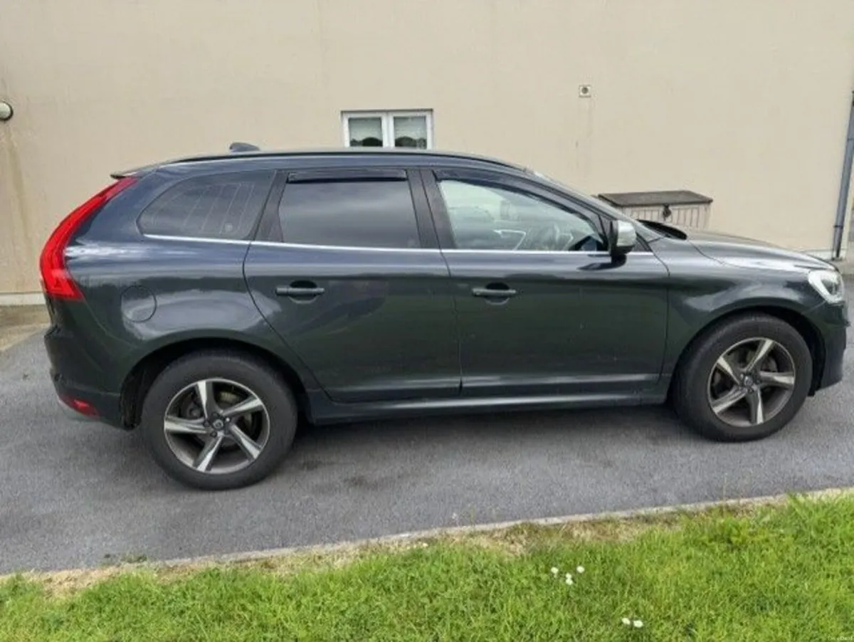 2016 Volvo XC60 D4 R-Design - Image 2