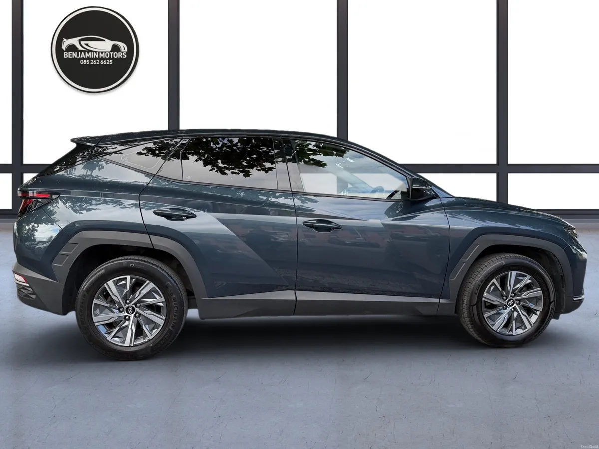 Hyundai Tucson 2022 Comfort Plus Low Miles - Image 4