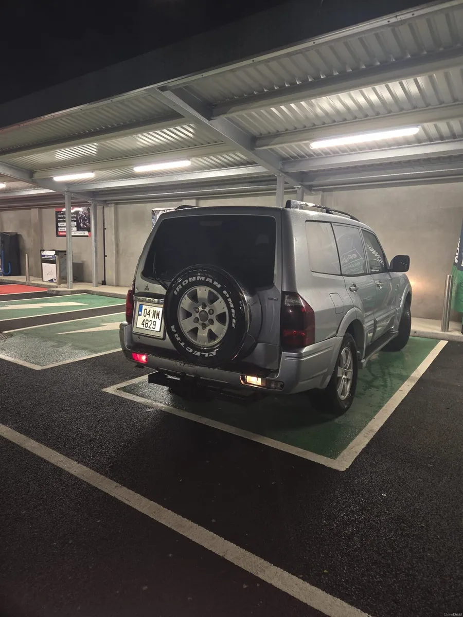 Mitsubishi pajero - Image 4