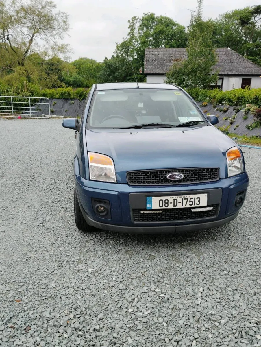 Car ford fusion very low mileage - Image 3