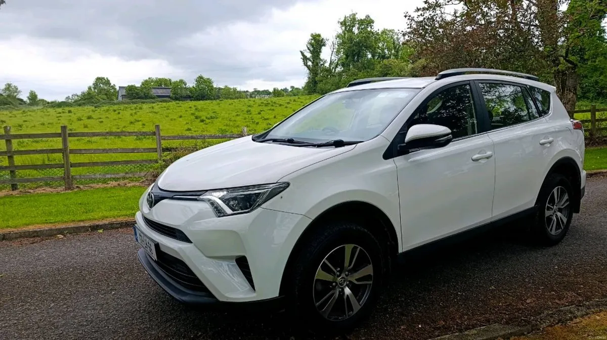 2017 Toyota Rava4 2.0 Diesel D4D - Image 3