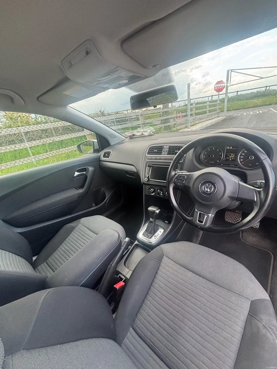 2010 VW POLO AUTO 1.4 PETROL - Image 6