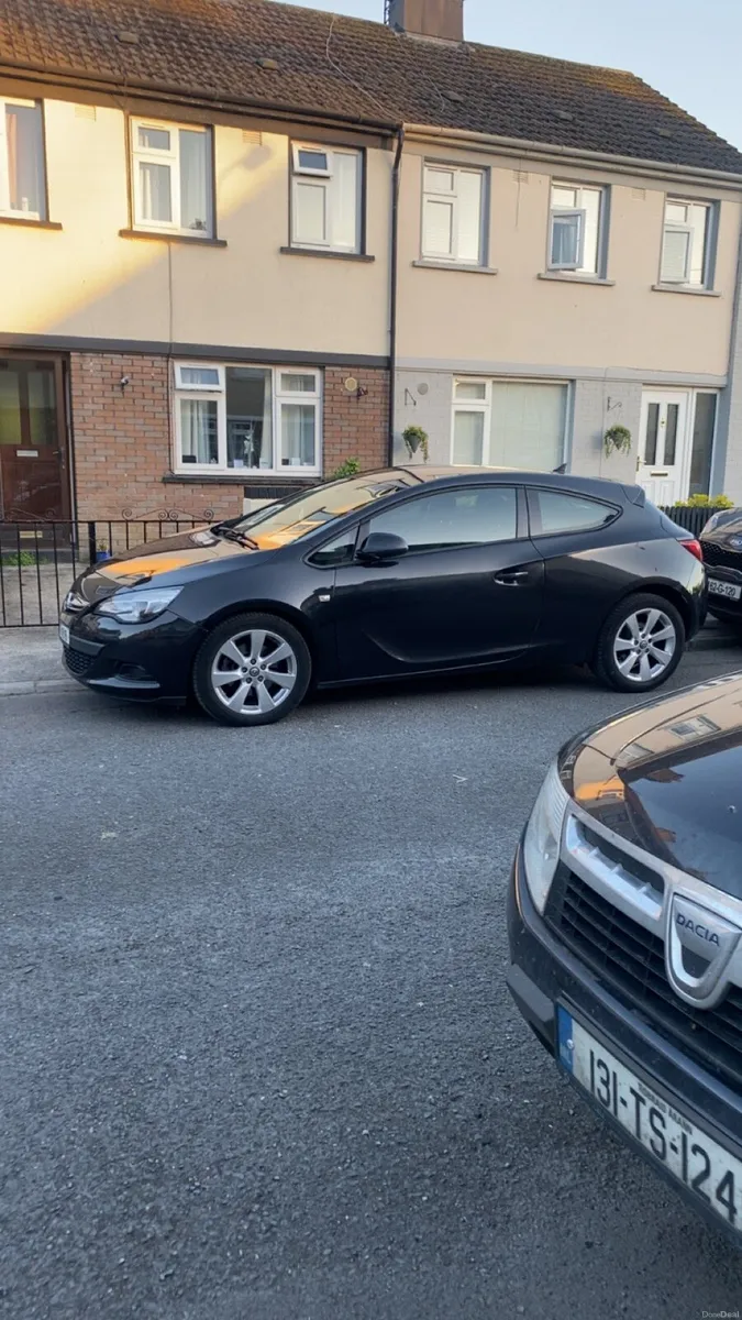 Opel Astra Gtc Turbo - Image 2