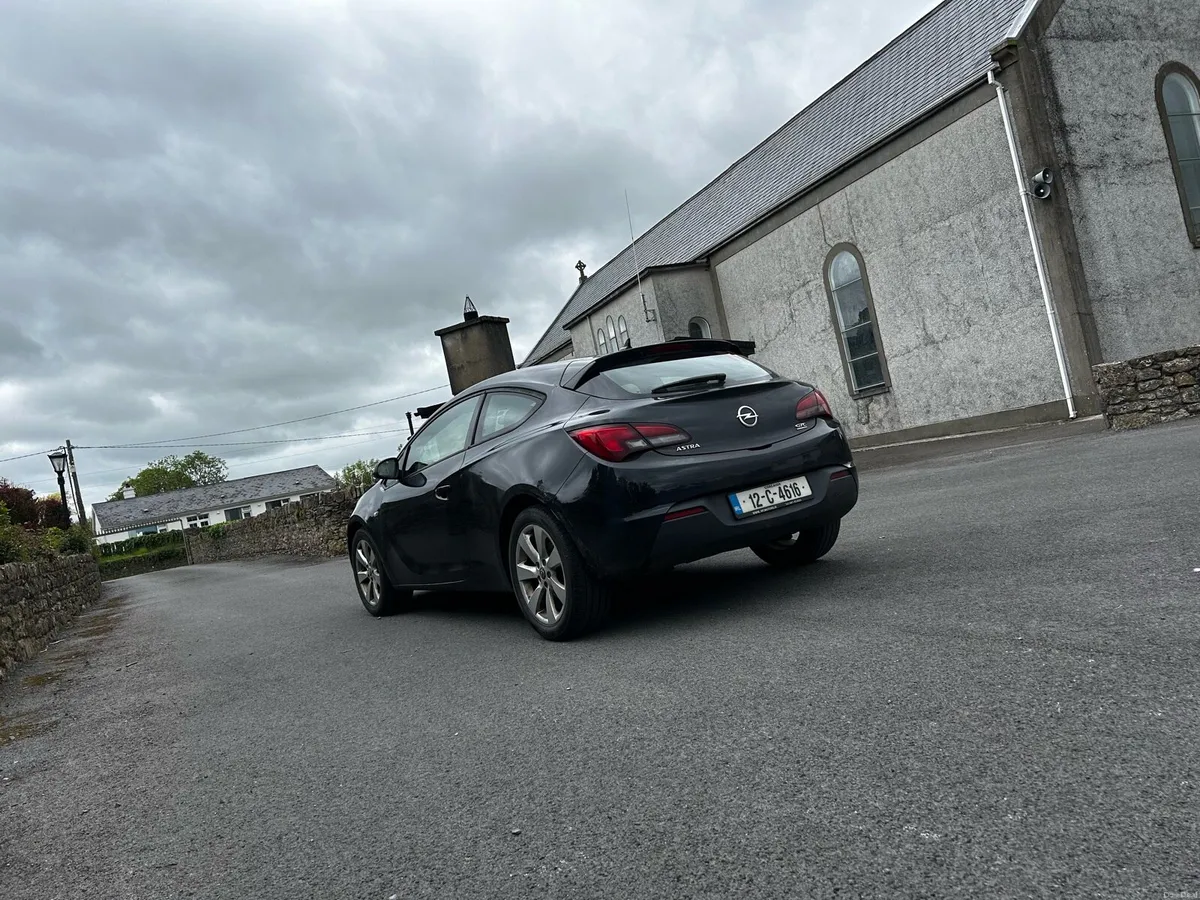Opel Astra Gtc Turbo - Image 5