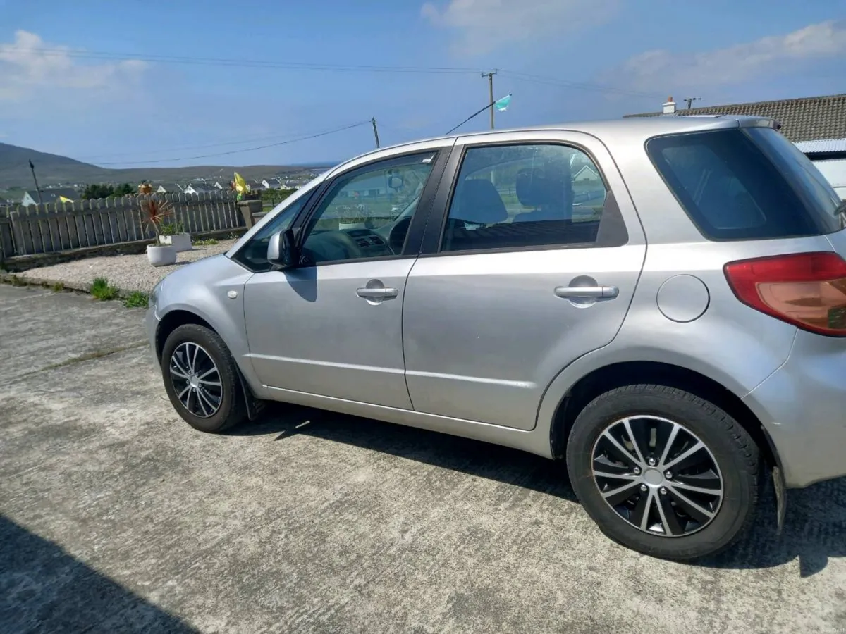 LOW MILAGE Suzuki SX4 1.5GL - Image 2