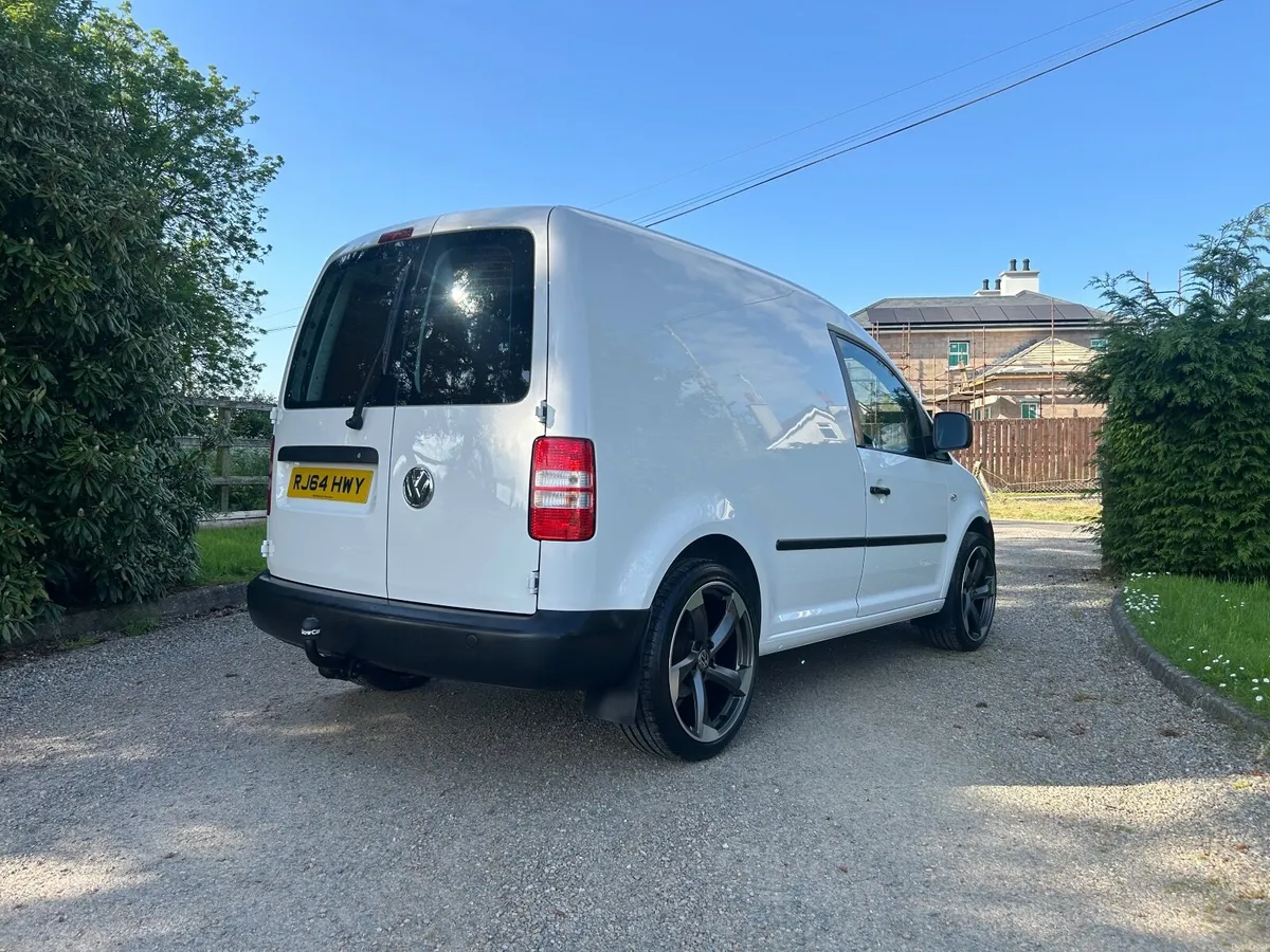 Volkswagen Caddy 2015 - Image 2