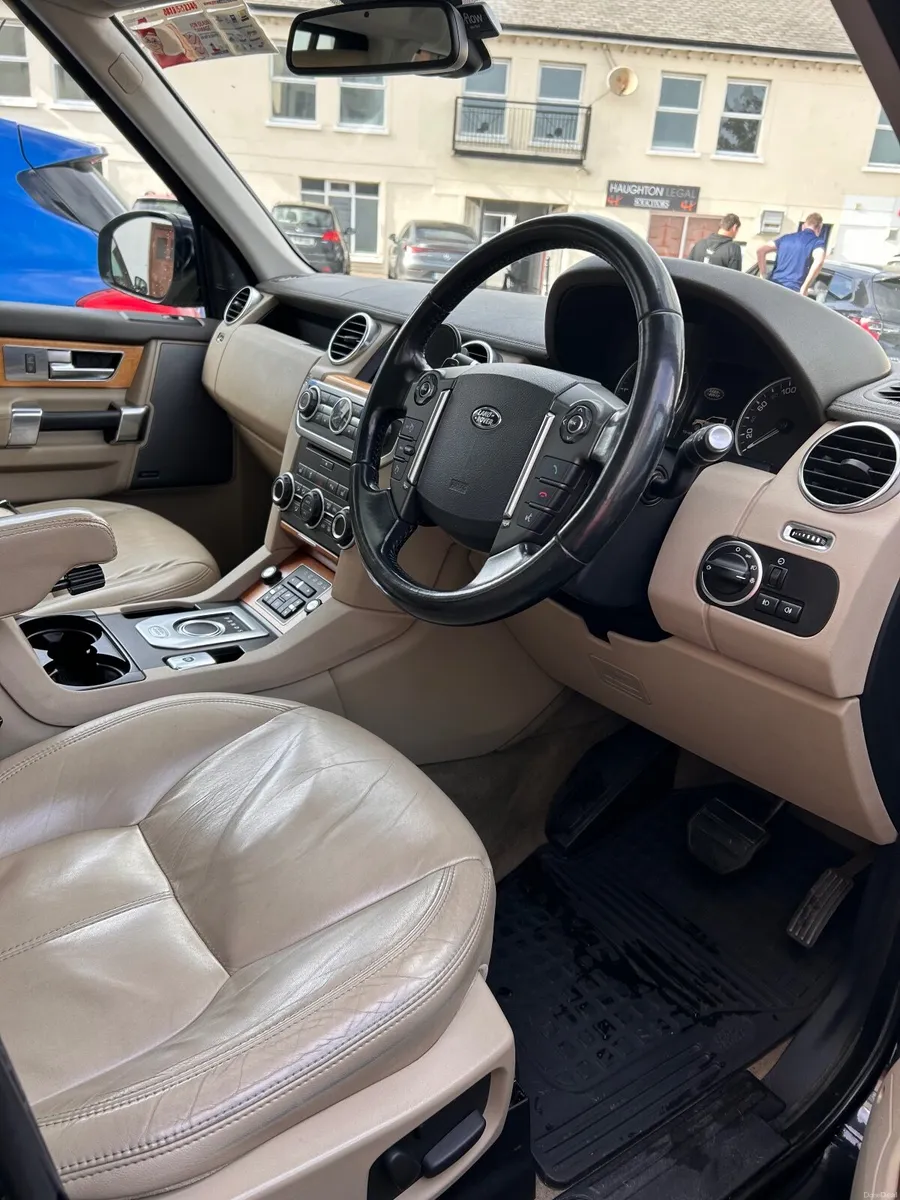 Land Rover Discovery 2015 - Image 3