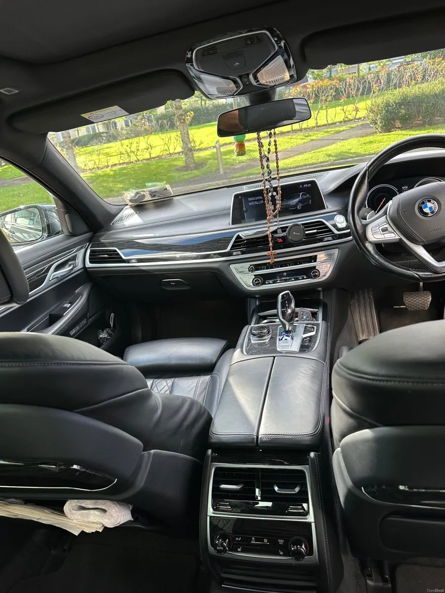 2016 BMW 740D M SPORT @ FULL SERVICE HISTORY - Image 4