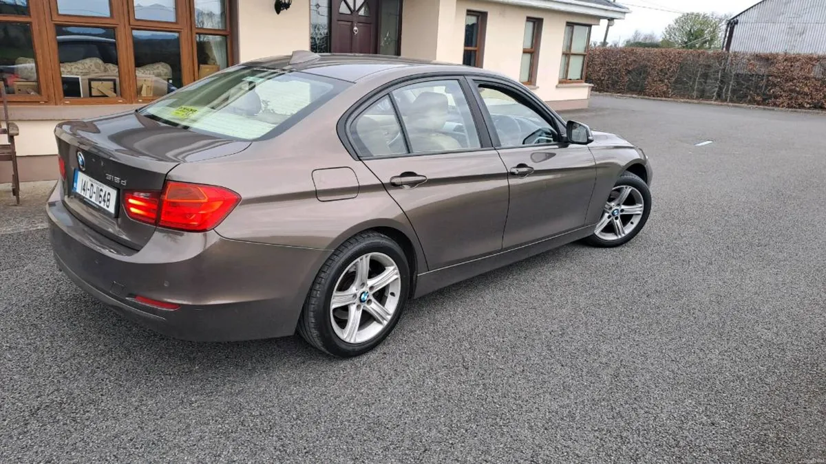 BMW 318D low mileage - Image 6