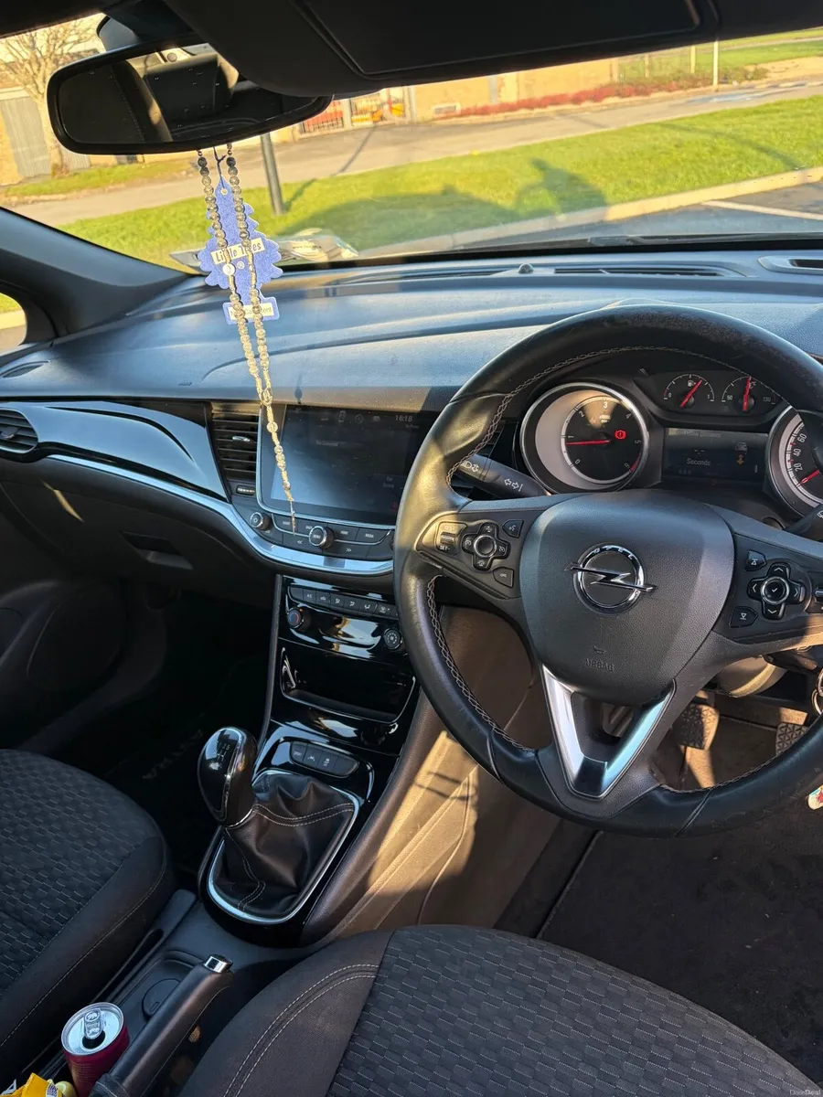 Opel Astra 2016 - Image 2