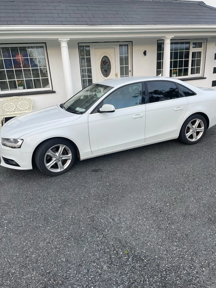 Audi A4 - Image 2