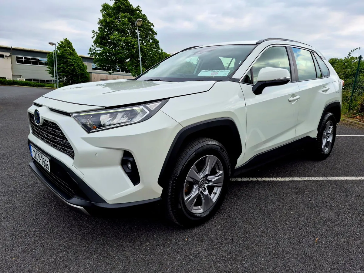 Toyota RAV4 2022 - Image 2