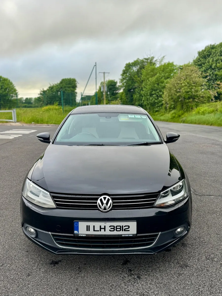 2011 Volkswagen Jetta 1.6 Tdi Dsg Highline - Image 2