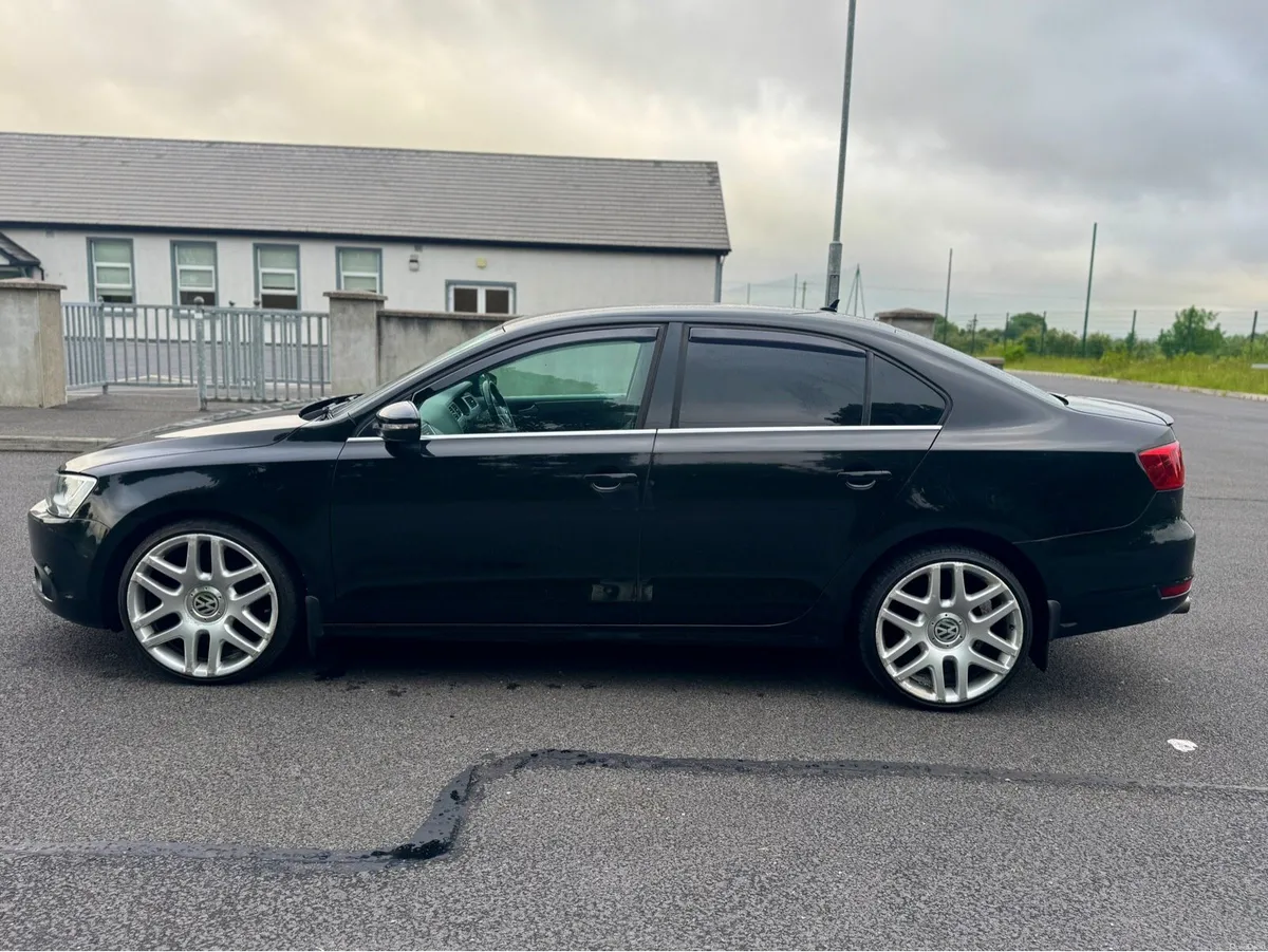 2011 Volkswagen Jetta 1.6 Tdi Dsg Highline - Image 4