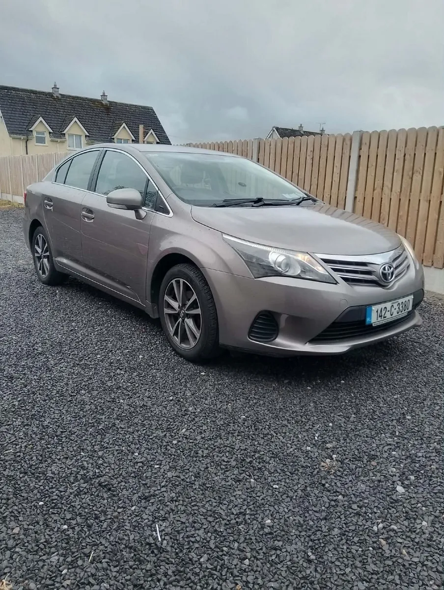 Toyota Avensis 2014 - Image 1