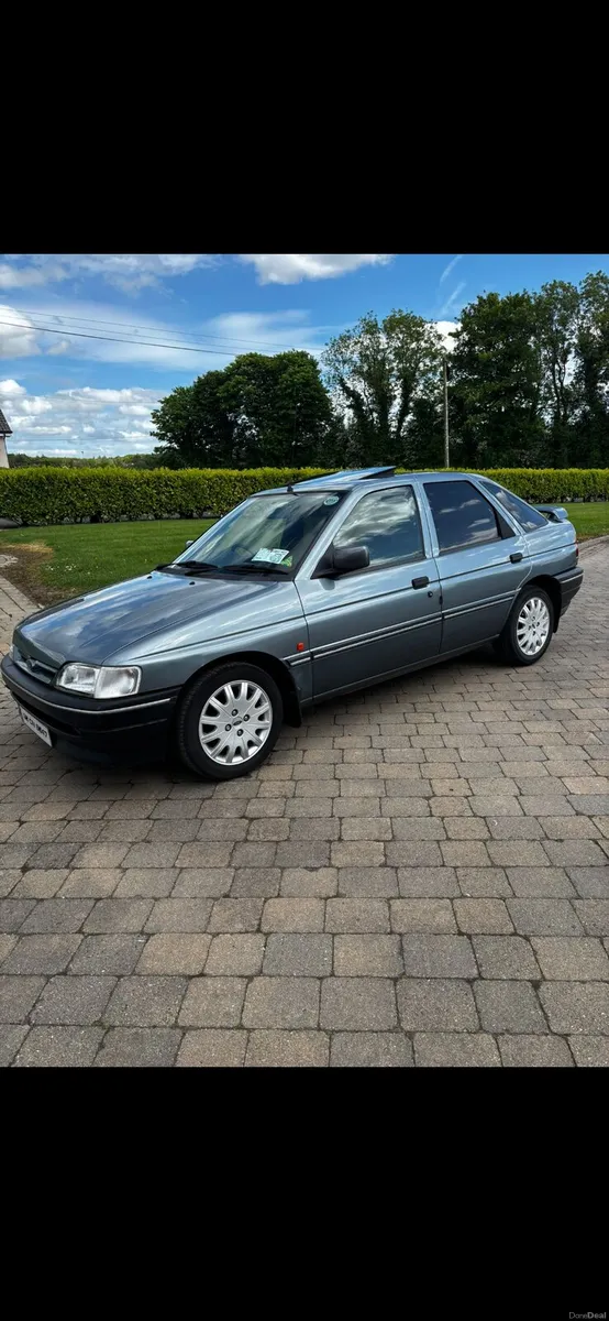 Ford Escort 1.8 LX i - Image 3