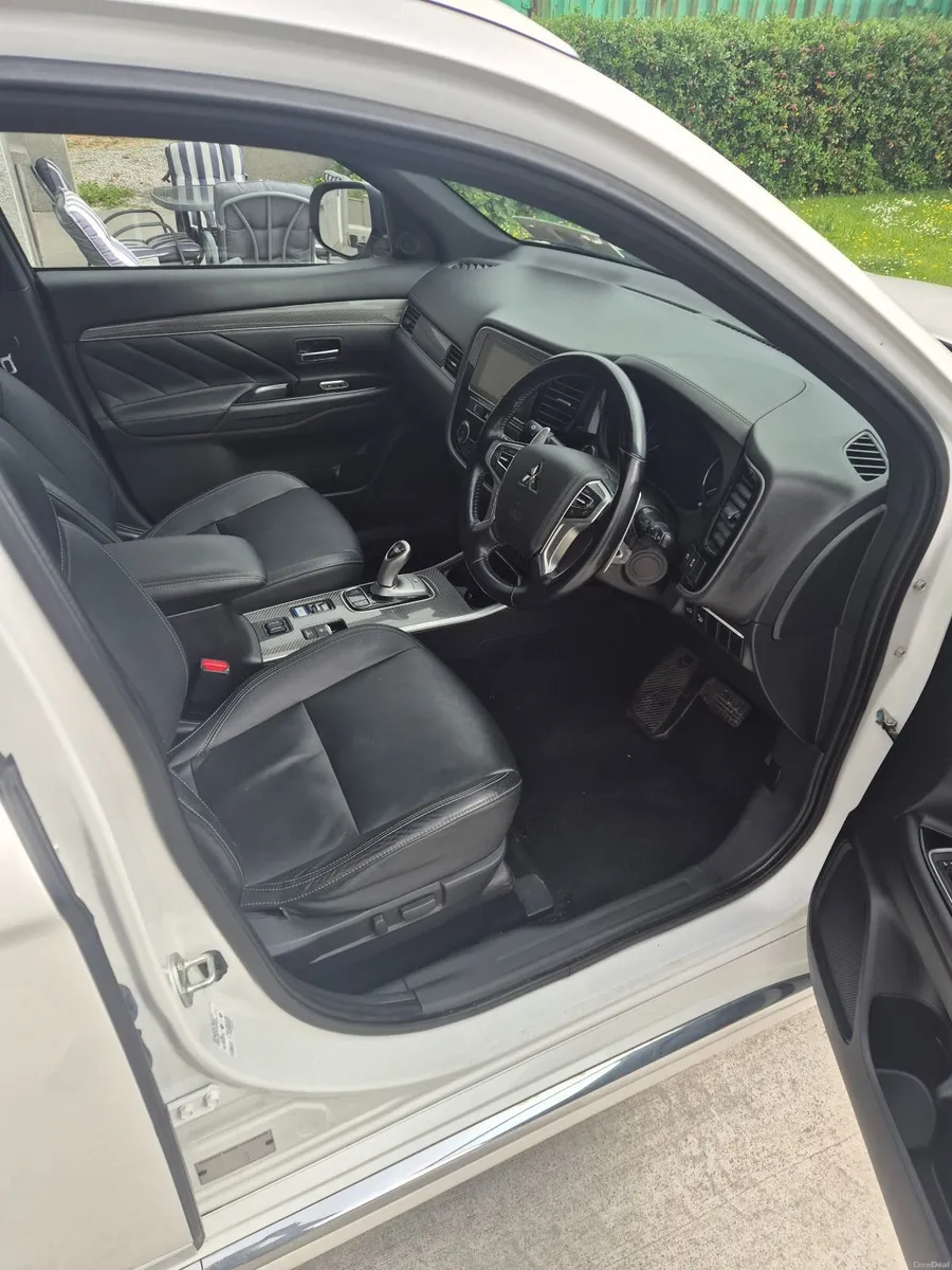 Mitsubishi Outlander 2019 - Image 6