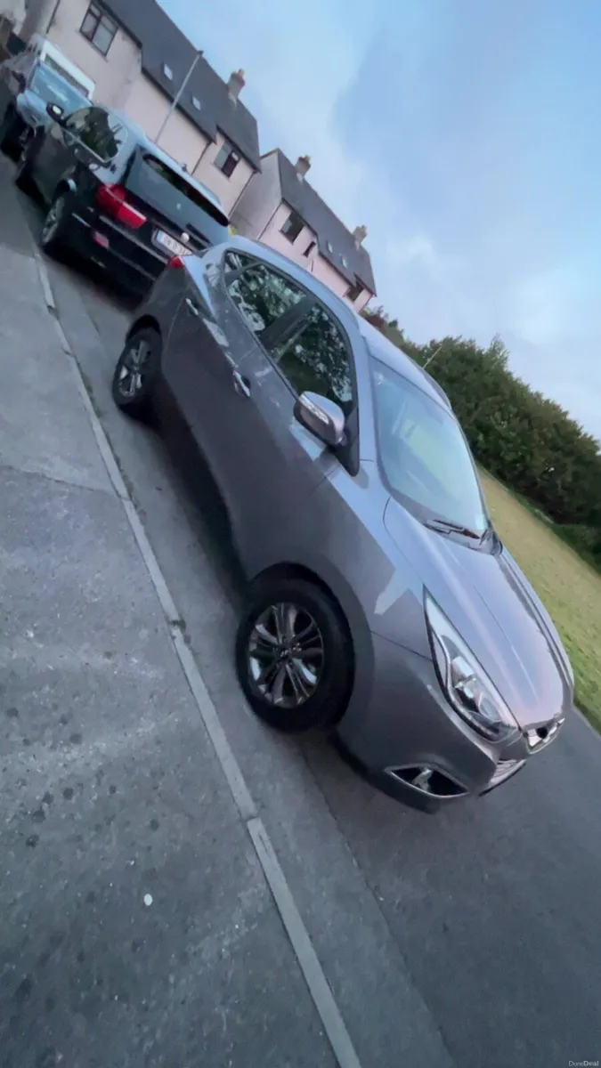 Hyundai ix35 - Image 2