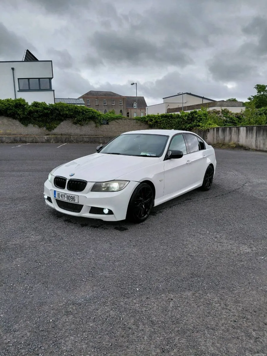 BMW 320D Msport 2010 - Image 2