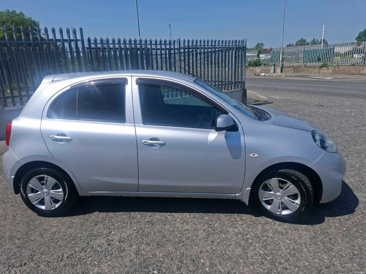 Nissan march automatic key less entry - Image 3