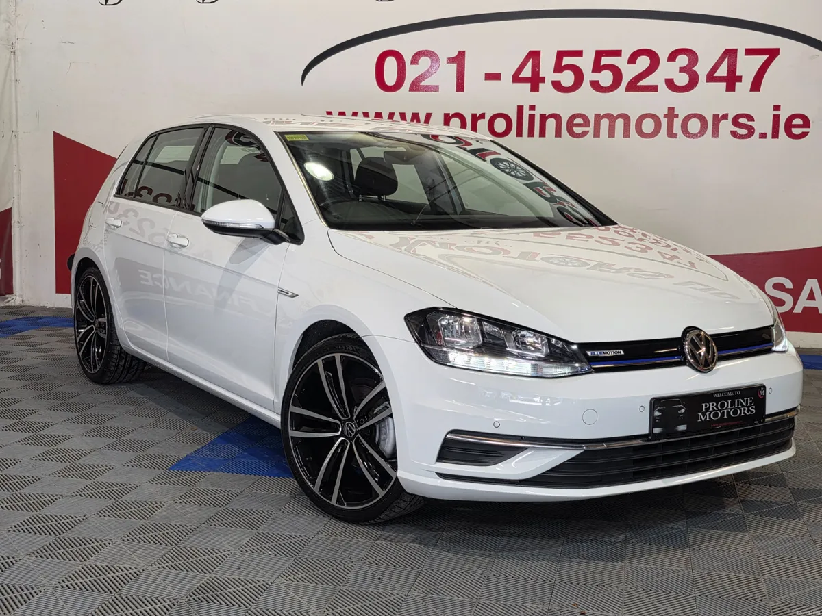 191 VW GOLF 7.5 PETROL MANUAL LIKE NEW!!! - Image 2
