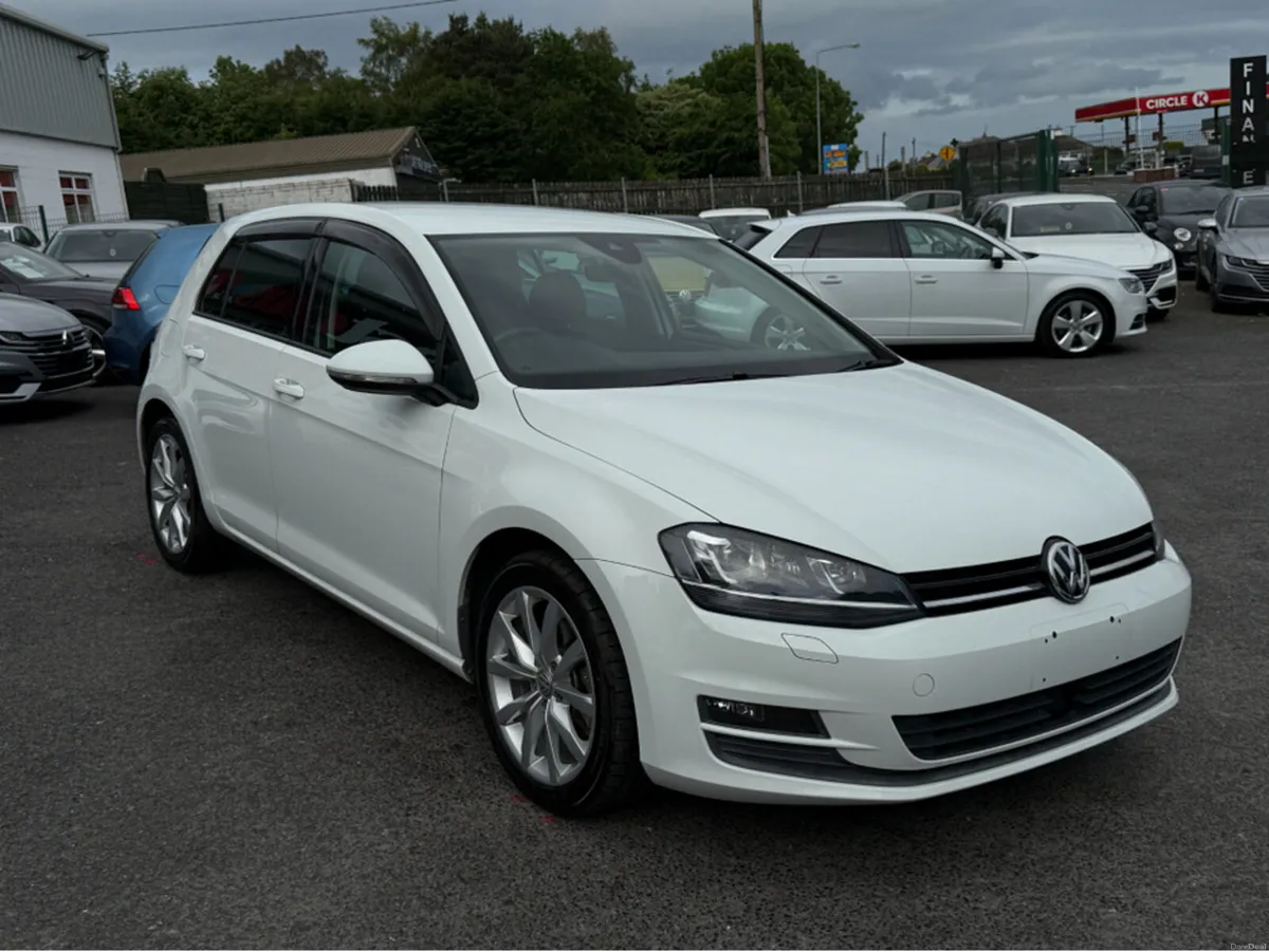 Volkswagen Golf ( 162 REG ) 1.2 TSI HIGHLINE SPEC - Image 3