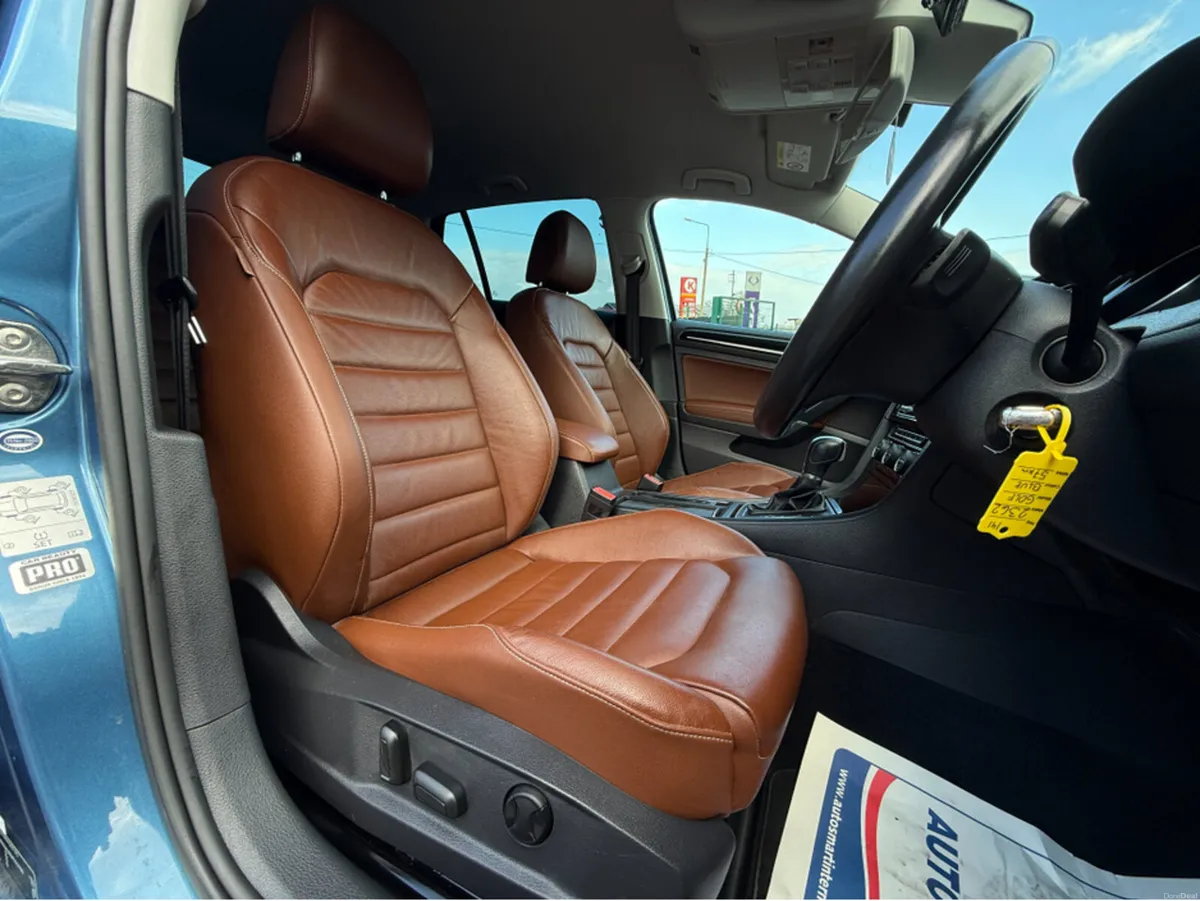 Volkswagen Golf FULL TAN LEATHER SEATS HEATED ELEC - Image 2