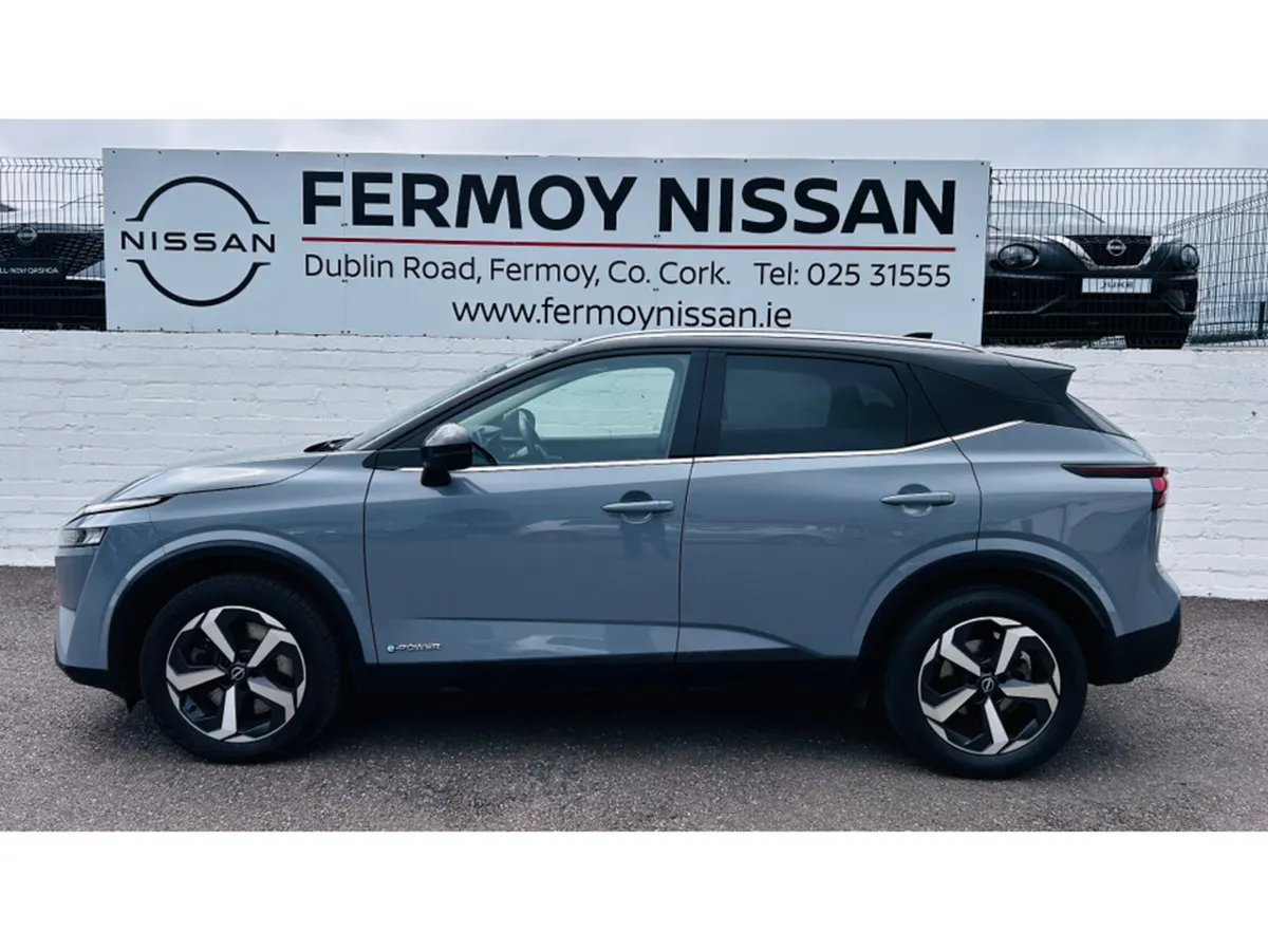 Nissan Qashqai LOW MILEAGE EPOWER SV PREMIUM 2 TON - Image 2